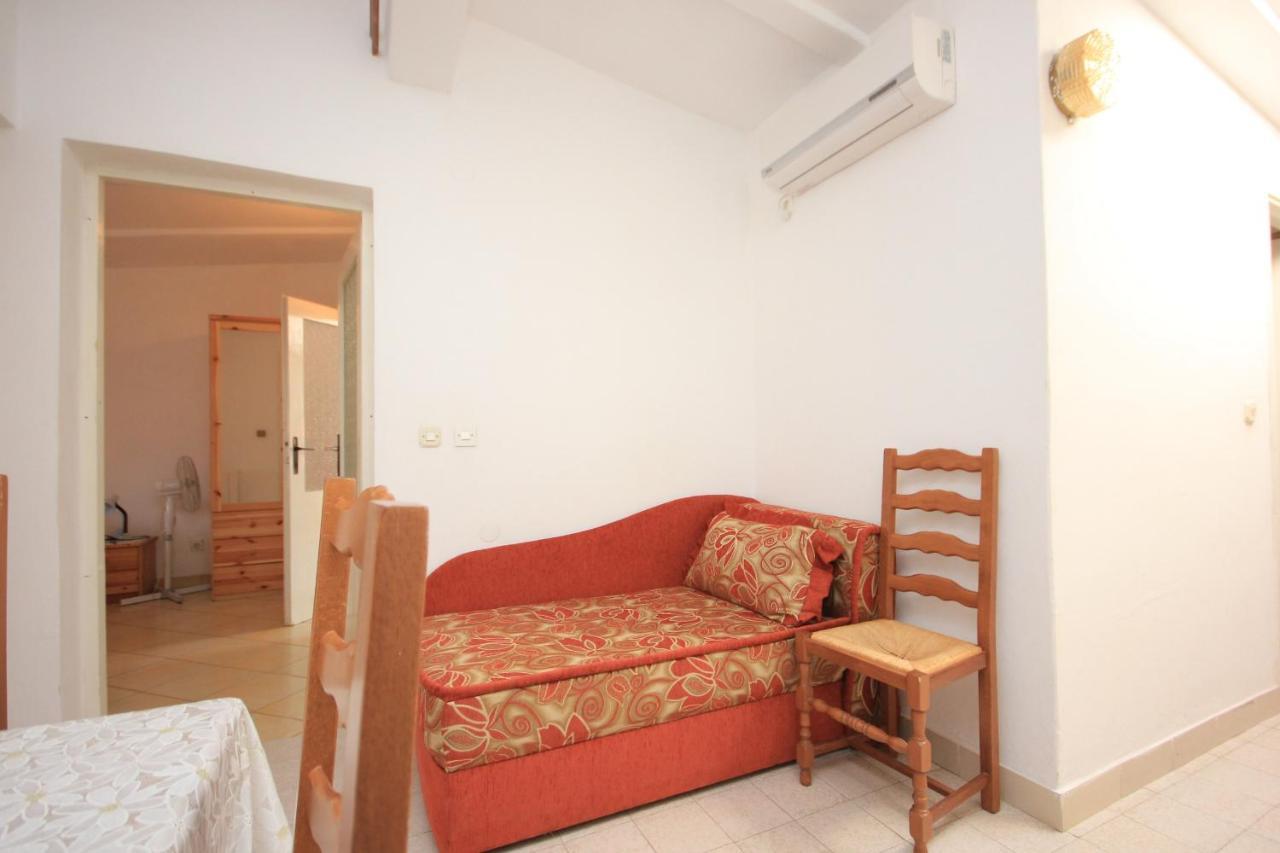 Family Friendly Apartments With A Swimming Pool Rovinj - 3394 Dış mekan fotoğraf